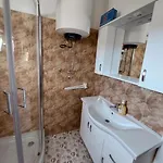 شقة Gordana